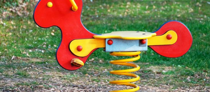 Parco giochi green dai rifiuti di plastica dell’adunata degli Alpini – In a Bottle Parco giochi green dai rifiuti di plastica dell’adunata degli Alpini – In a Bottle
