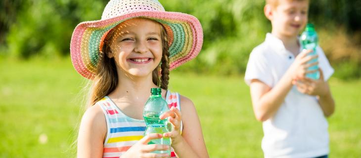Estate: le regole per l'idratazione dei bambini Estate: le regole per l'idratazione dei bambini
