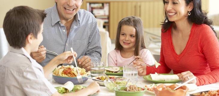 Mangiare con lentezza aiuta a rimanere in linea Mangiare con lentezza aiuta a rimanere in linea