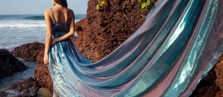 Indumenti che cambiano Colore Reagendo all’Ambente – In a Bottle