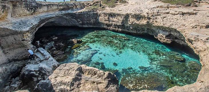 La Grotta della Poesia, la piscina naturale sulla costa del Salento