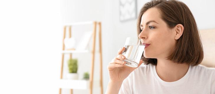 Seguire una corretta idratazione è fondamentale per combattere le allergie stagionali - In a Bottle