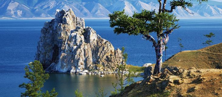 Il lago Baikal è il bacino di acqua dolce più antico del mondo Il lago Baikal è il bacino di acqua dolce più antico del mondo