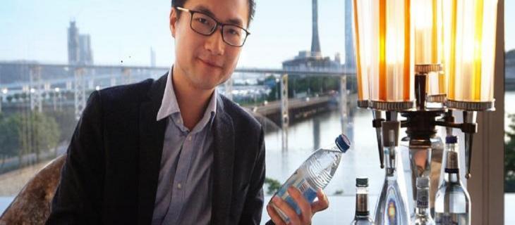 Jason Kuok e il menù dell’acqua – In a Bottle Jason Kuok e il menù dell’acqua – In a Bottle