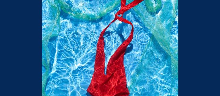 Arriva Kampos, il costume creato con la plastica delle bottiglie - In a Bottle Arriva Kampos, il costume creato con la plastica delle bottiglie - In a Bottle