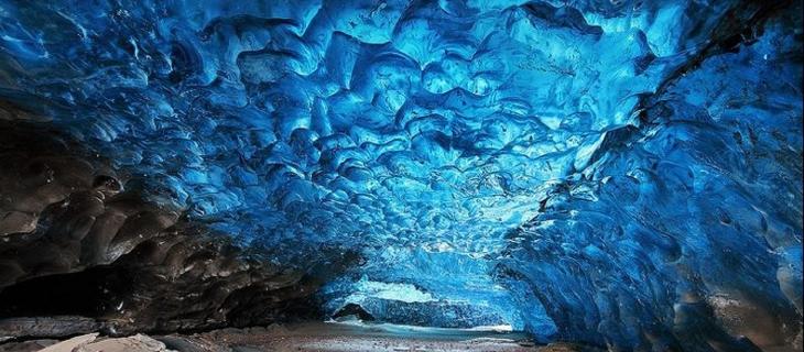 Le cave di ghiaccio islandesi che incantano il mondo Le cave di ghiaccio islandesi che incantano il mondo