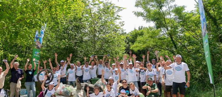 Nestlé on the front line during cleaning activities organised to mark World Oceans Day - In a Bottle