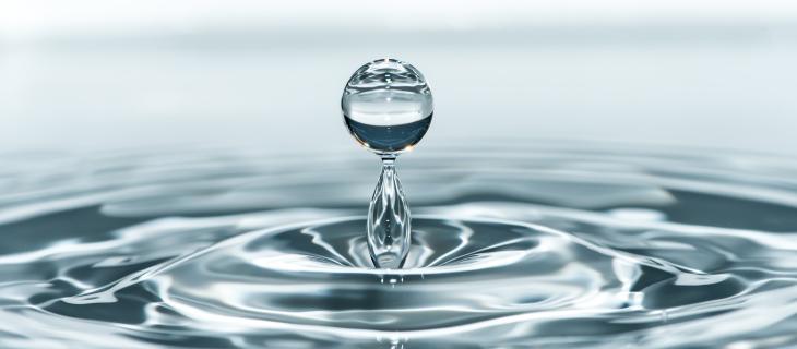 Se le gocce d'acqua danzano come ballerine - In a Bottle