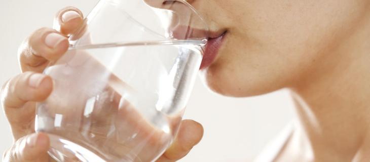 Le cause della sete notturna: ecco perché hai sete di notte