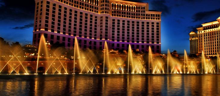 Spettacolo d’acqua a Las Vegas per Il Trono di Spade - In a Bottle Spettacolo d’acqua a Las Vegas per Il Trono di Spade - In a Bottle