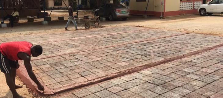 Strade di plastica per il Ghana 