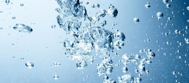 Acqua Frizzante con le Bollicine o Gassata Nuovo Trend Americano – In a Bottle Acqua Frizzante con le Bollicine o Gassata Nuovo Trend Americano – In a Bottle