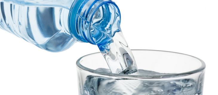 USA, raggiunto il massimo storico di consumo di acqua in bottiglia USA, raggiunto il massimo storico di consumo di acqua in bottiglia
